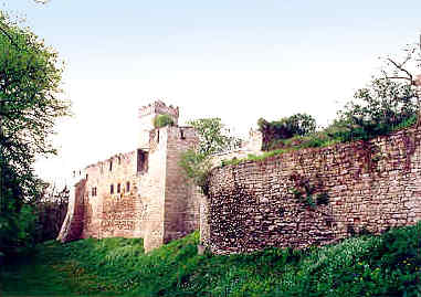pohled na nejstar st hradu a pkopy