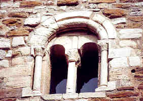 romnsk palcov okno 