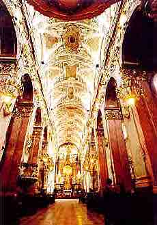 vnitn prostor baziliky