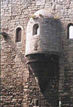 apsida na stěně paláce